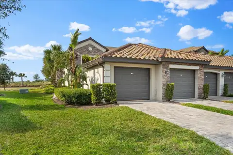 5567 PALMER CIR #101 — home for sale